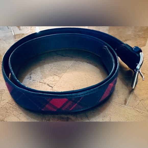 Vintage Tommy Hilfiger Red and Navy Tartan Plaid Belt, Men’s Size 40 - Picture 4 of 15